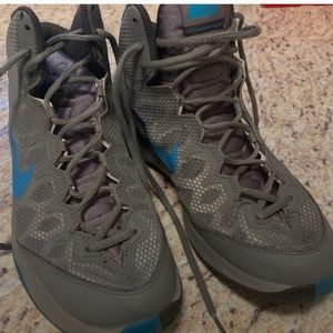 Nike Zoom Without a Doubt Basketball Shoes Size 10